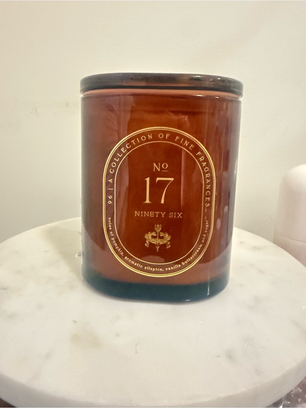DW home scented Candle